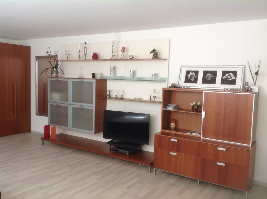 Studio 1 1/2 Contone Pokoj fotografie